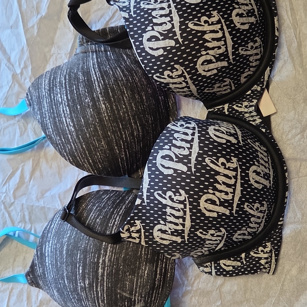 PINK Victoria's Secret Teal and Black Bra
